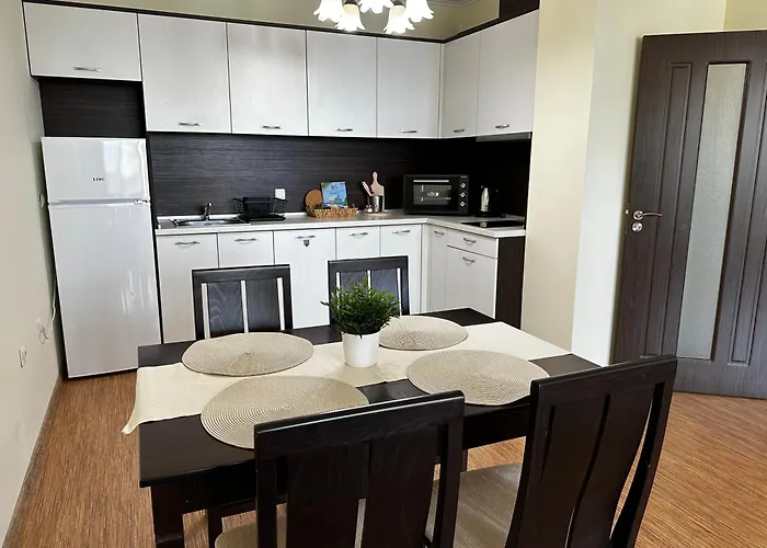 Perfect Sea And Pool View Long Appartement Shkorpilovtsi