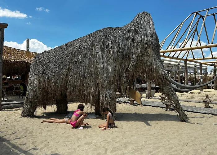 Perfect Sea And Pool View Long