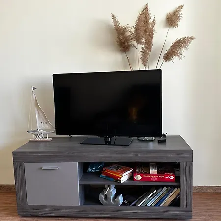 アパート Perfect Sea And Pool View Long シュコルピロフツ