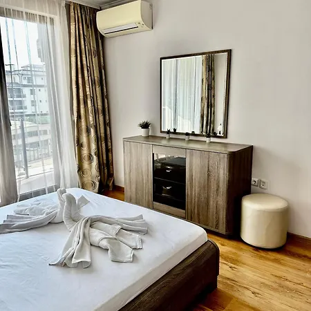 Perfect Sea And Pool View Long アパート シュコルピロフツ