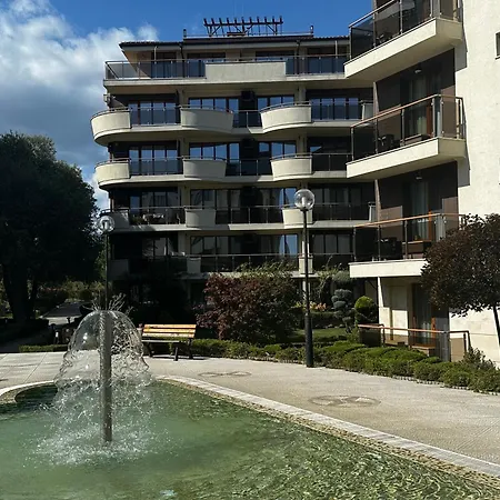 Perfect Sea And Pool View Long シュコルピロフツ