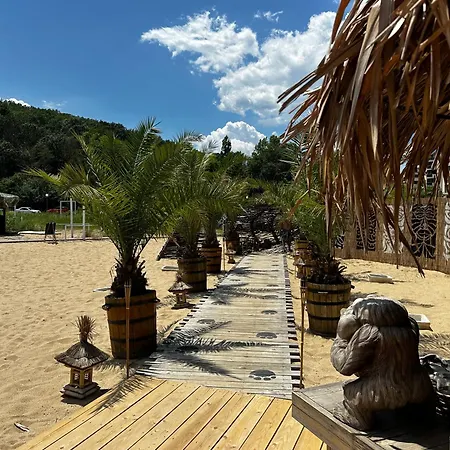 Perfect Sea And Pool View Long シュコルピロフツ