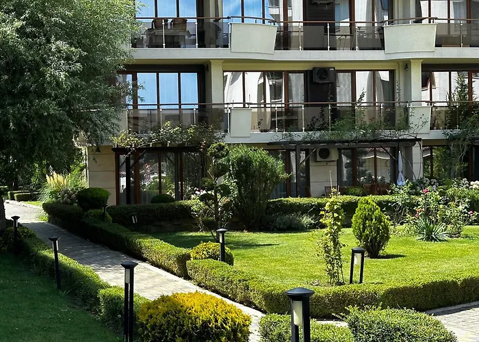 Perfect Sea And Pool View Long *