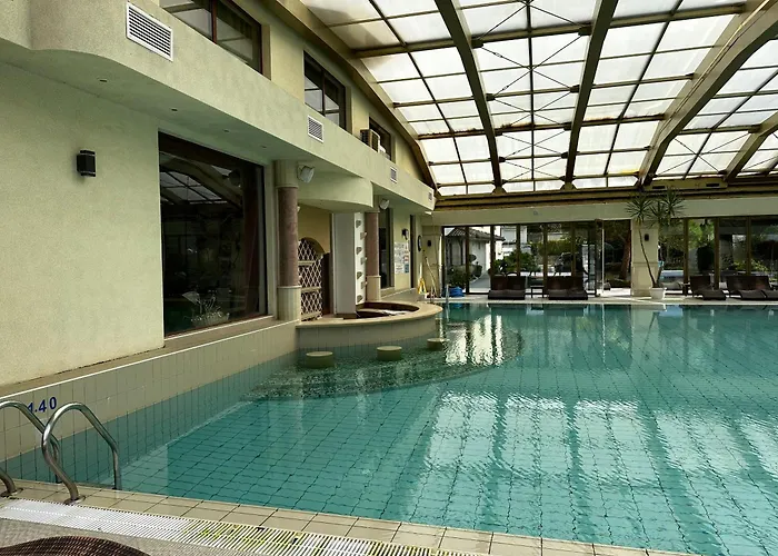 Perfect Sea And Pool View Long *