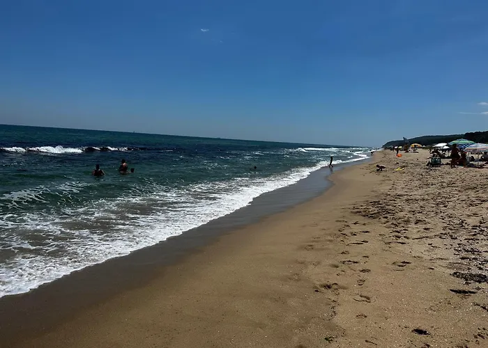 Perfect Sea And Pool View Long 슈코르필로브치